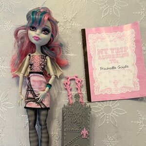 Monster High Scaris Rochelle Doll with Accessories